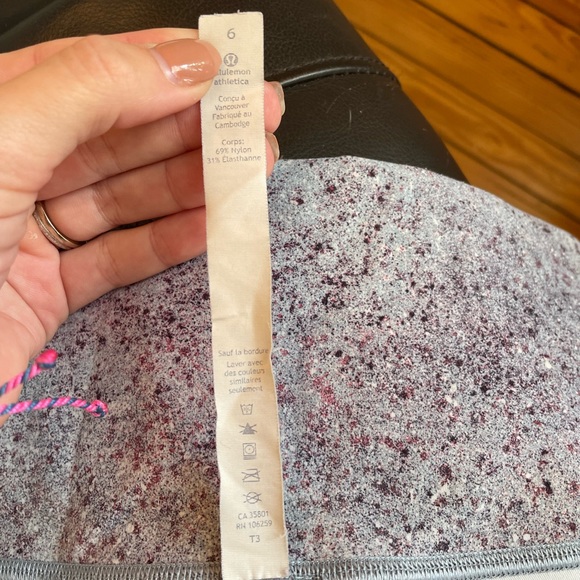 Lululemon 3/4 Leggings - Picture 2 of 4